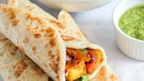 Paneer Roll:घर पर आसान तरीके से तैयार करें पनीर रोल