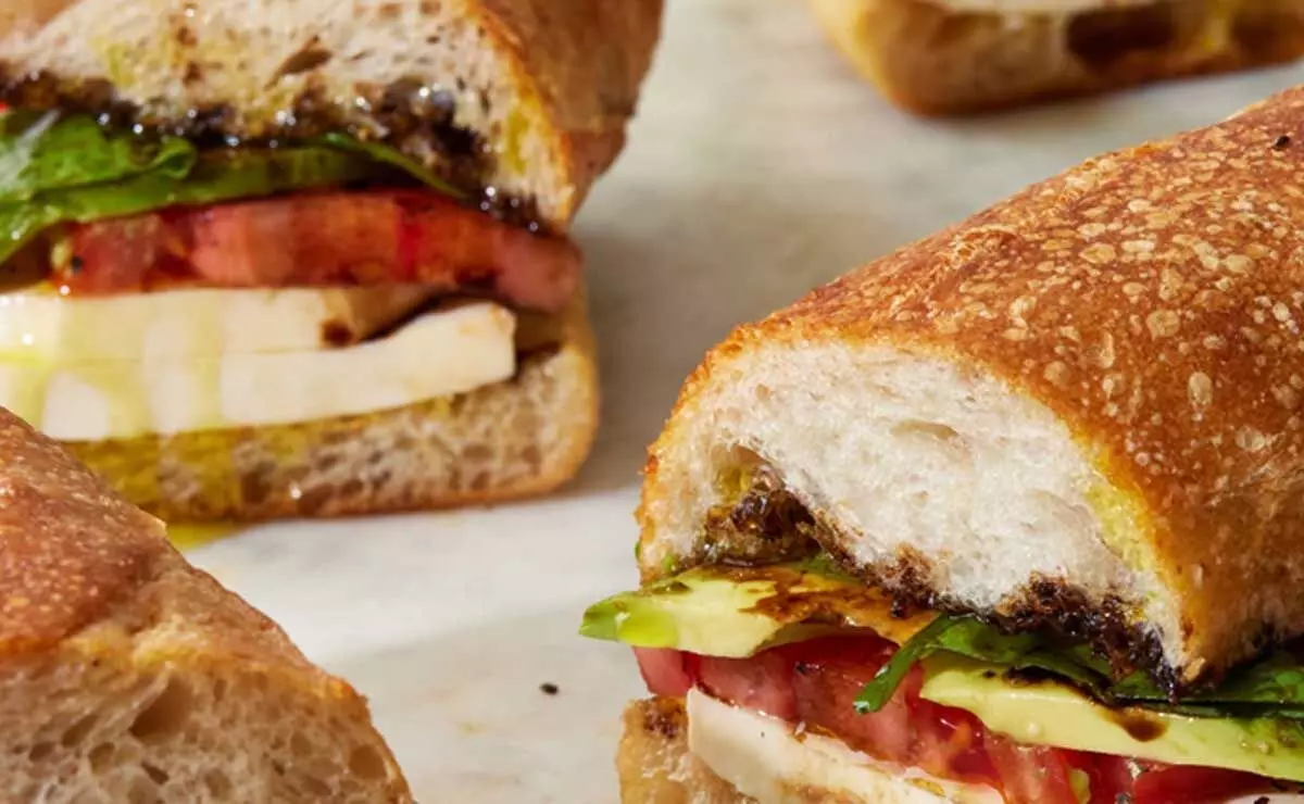 Recipe: कैप्रीज सैंडविच रेसिपी बनाने के आसान तरीके