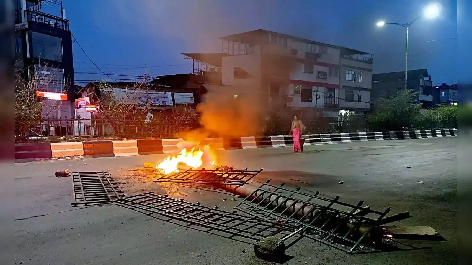 Manipur News:कुकी ग्रुप ने प्रमुख सदस्यों के घर पर किया हमला