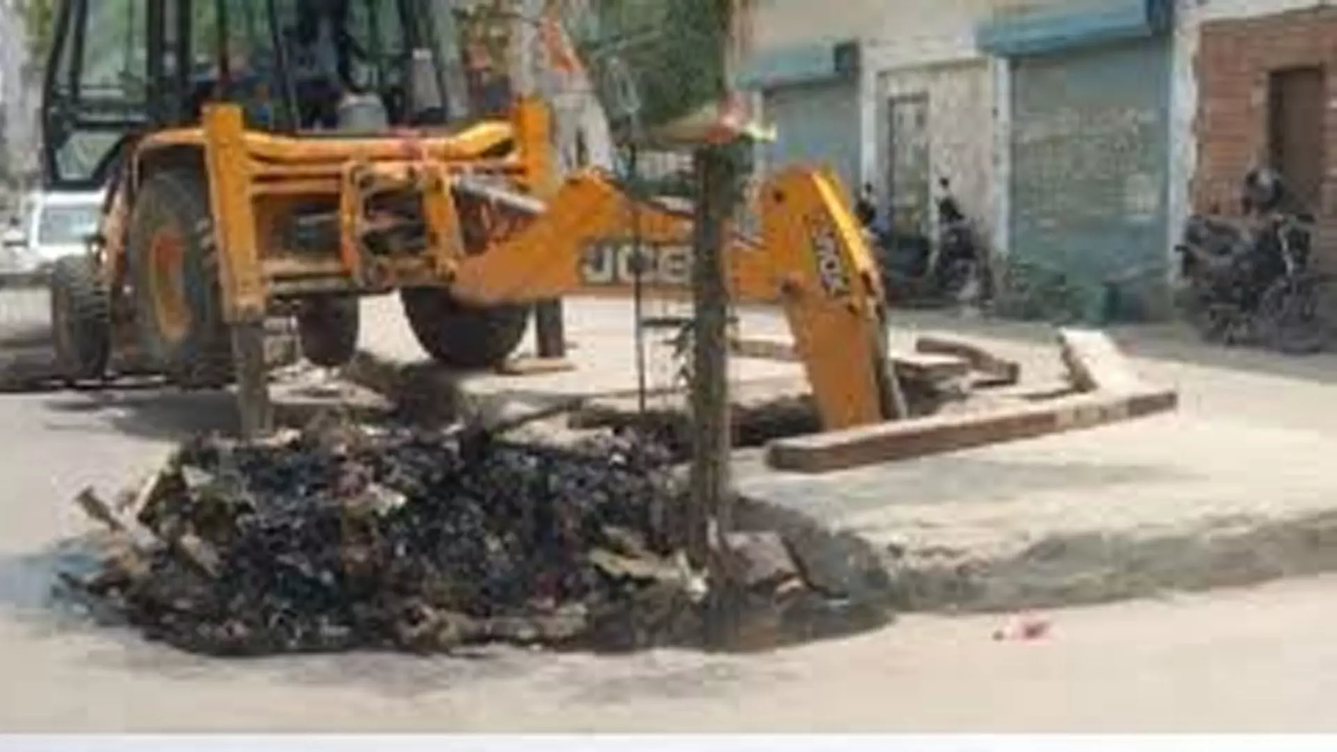 Delhi News: एमसीडी ने 14 बड़े नालों की सफाई का काम पूरा किया