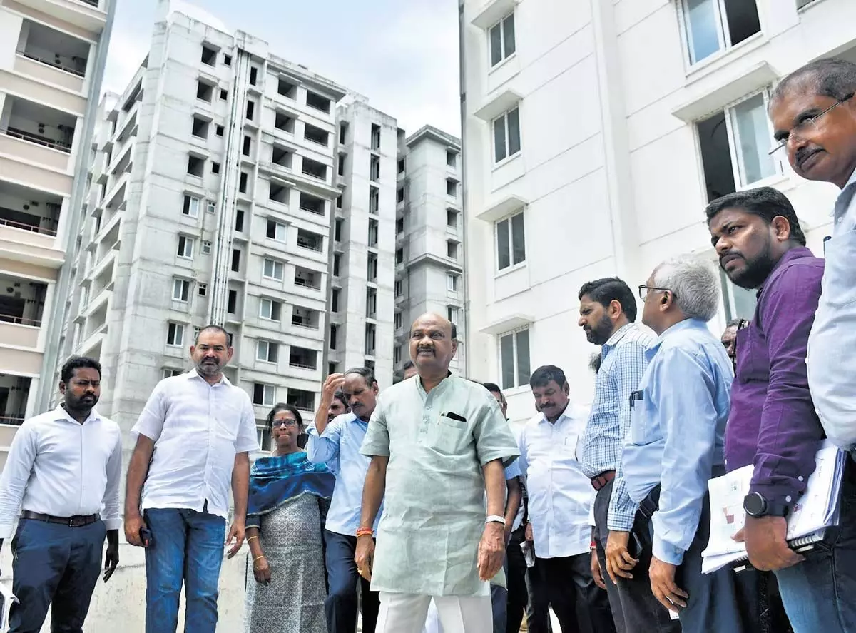 Andhra : आंध्र विधानसभा अध्यक्ष ने अमरावती में विधायकों के आवास नौ महीने में पूरे करने का वादा किया