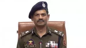 Jammu and Kashmir: जम्मू-कश्मीर के डीजीपी ने शौर्य चक्र से सम्मानित पुलिसकर्मियों की सराहना की