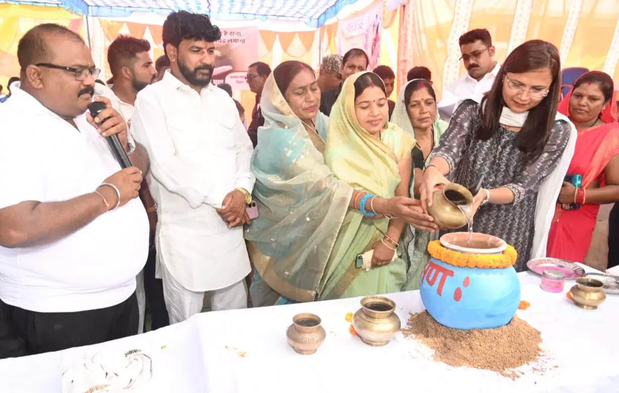 Durg News: ग्राम पंचायत हसदा में आयोजित हुआ जल मड़ई कार्यक्रम
