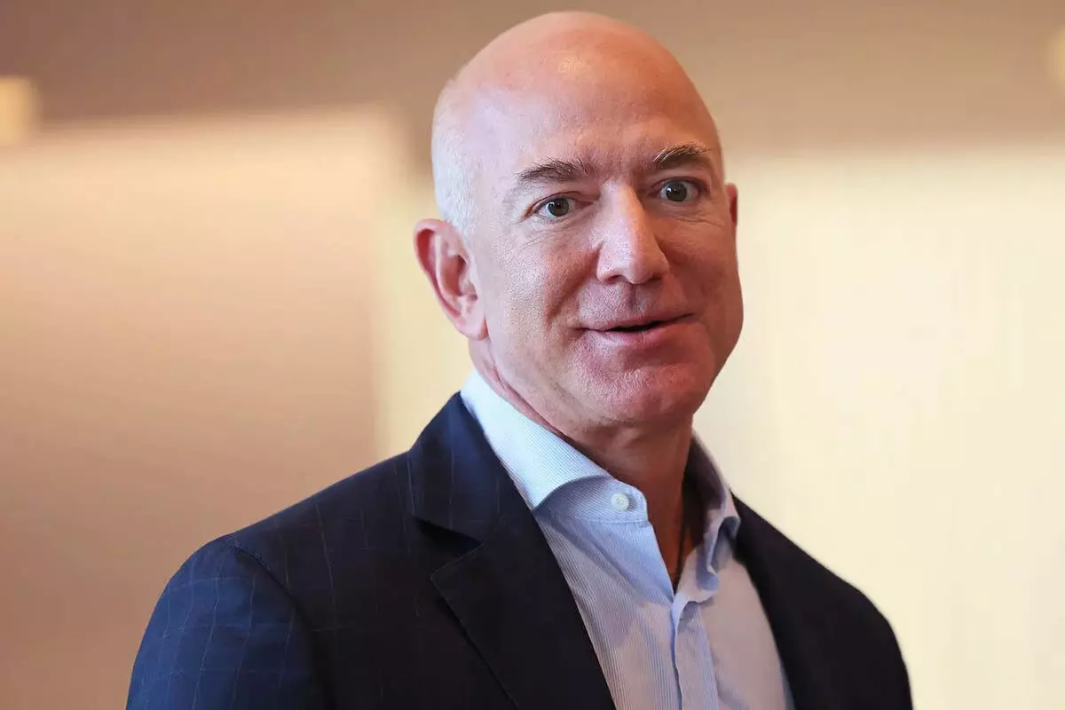 Amazon कंपनी के शेयरों में 30% से अधिक की वृद्धि