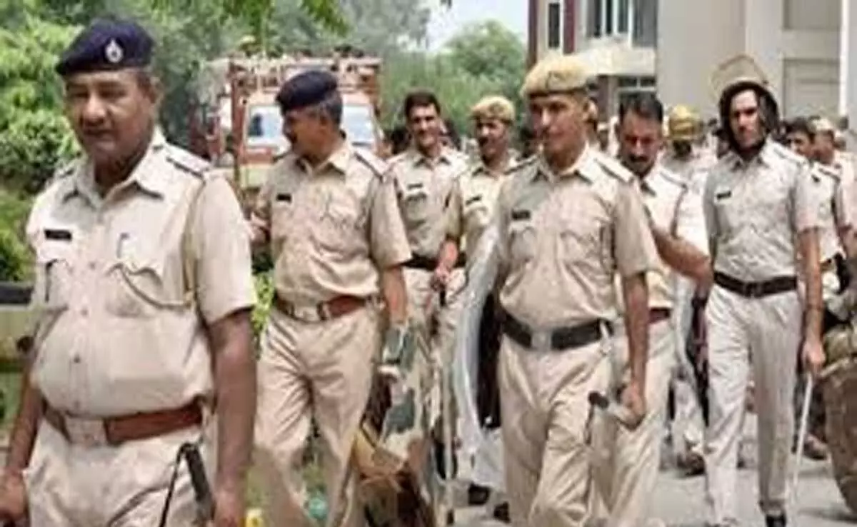 Madhya Pradesh में दो गुटों के बीच झगड़े के बाद पुलिस चौकी में तोड़फोड़