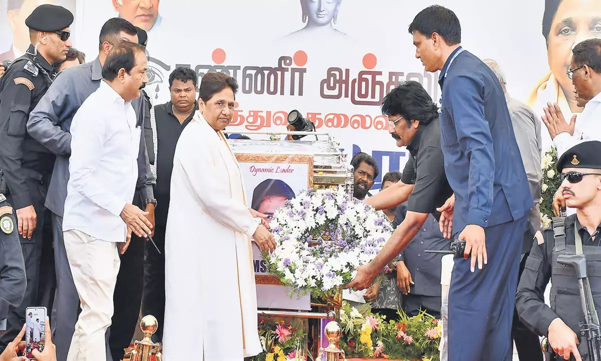 Tamil Nadu News: तमिलनाडु बीएसपी अध्यक्ष आर्मस्ट्रांग का तिरुवल्लूर में अंतिम संस्कार