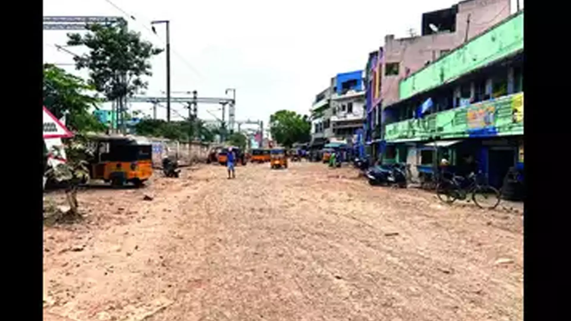 Chennai News: कोरुक्कुपेट और मिंट को जोड़ने वाली सड़क अव्यवस्थित