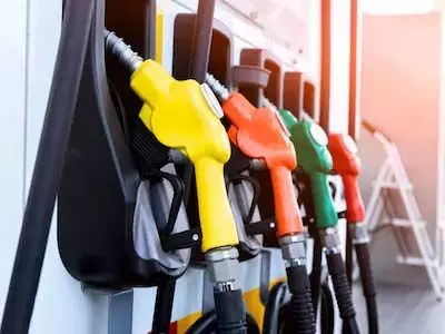 Petrol-diesel price : भुवनेश्वर में पेट्रोल-डीजल की कीमतों में आज लगातार दूसरे दिन मामूली बढ़ोतरी हुई
