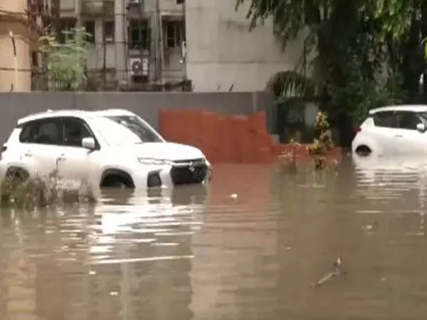 Mumbai विश्वविद्यालय ने भारी बारिश के कारण आज होने वाली परीक्षाएँ रद्द कर दीं