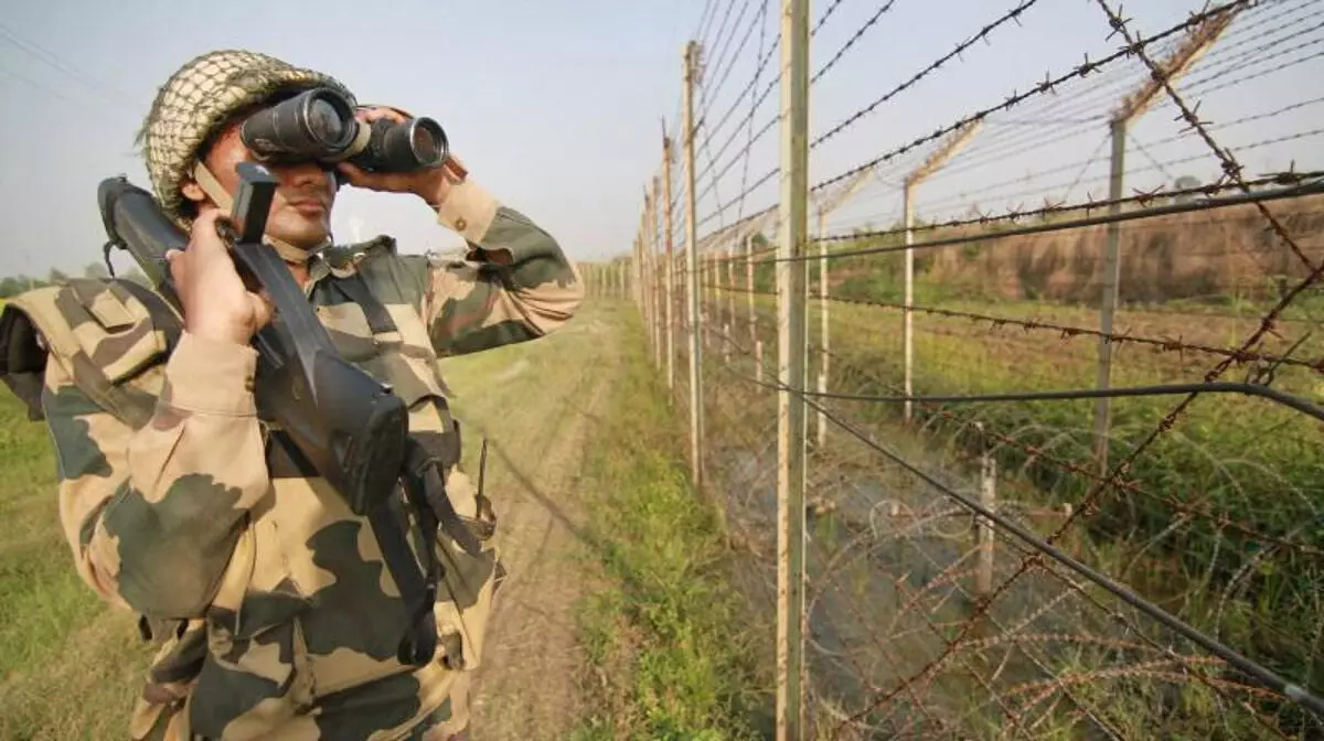 Tripura : बीएसएफ ने भारत-बांग्लादेश सीमा पर घुसपैठ को नाकाम करने के लिए एआई-सक्षम कैमरे तैनात किए