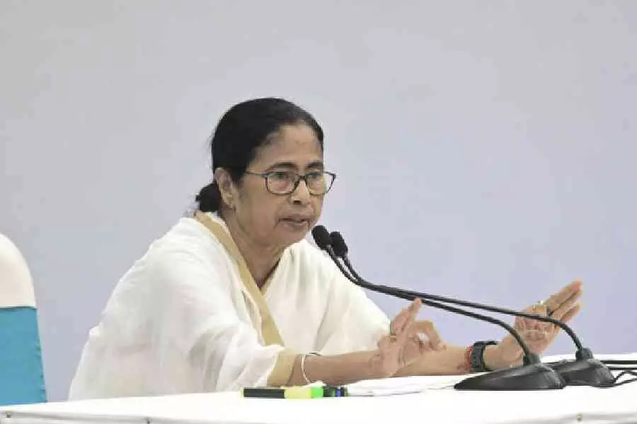 Mamata Banerjee का दावा- सेफ ड्राइव सेफ लाइफ कार्यक्रम से पश्चिम बंगाल में सड़क दुर्घटनाओं में कमी आई