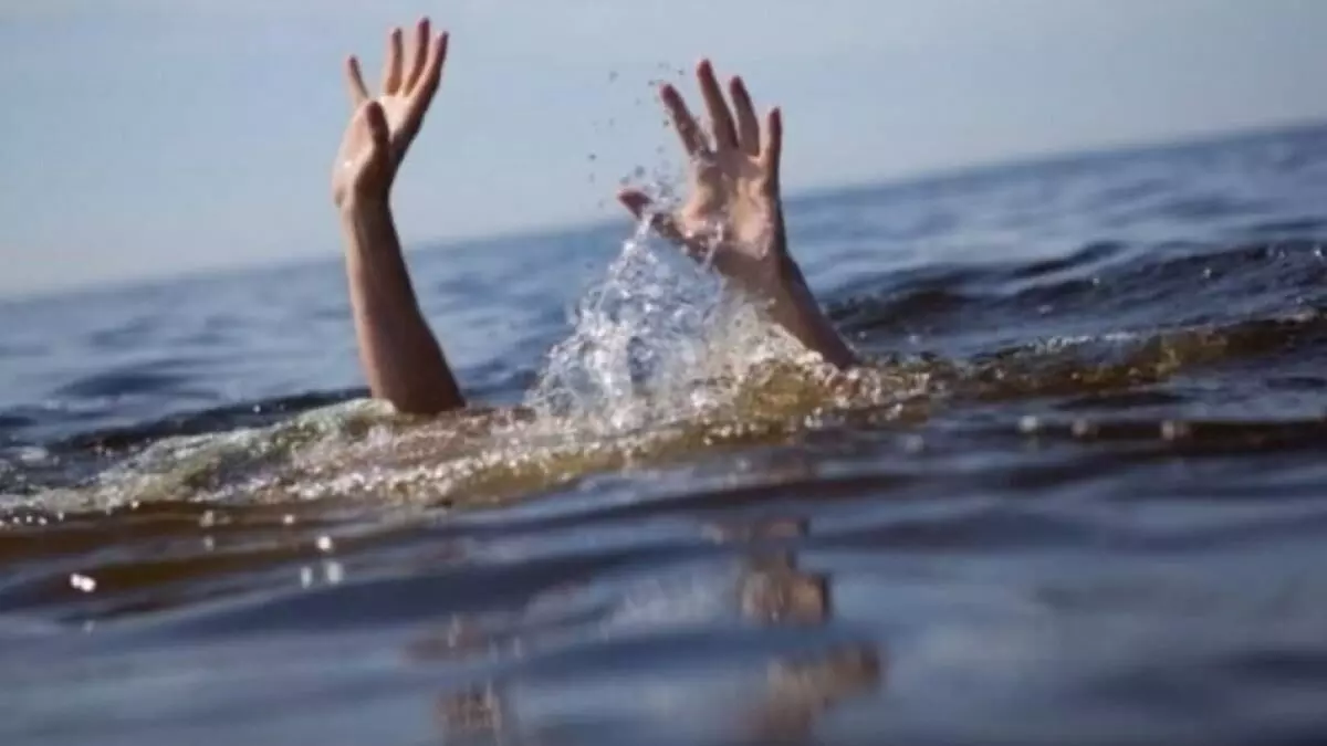 Rewari:  नाबालिग  की तालाब में डूबने से मौत, मौके पर पहुंची पुलिस