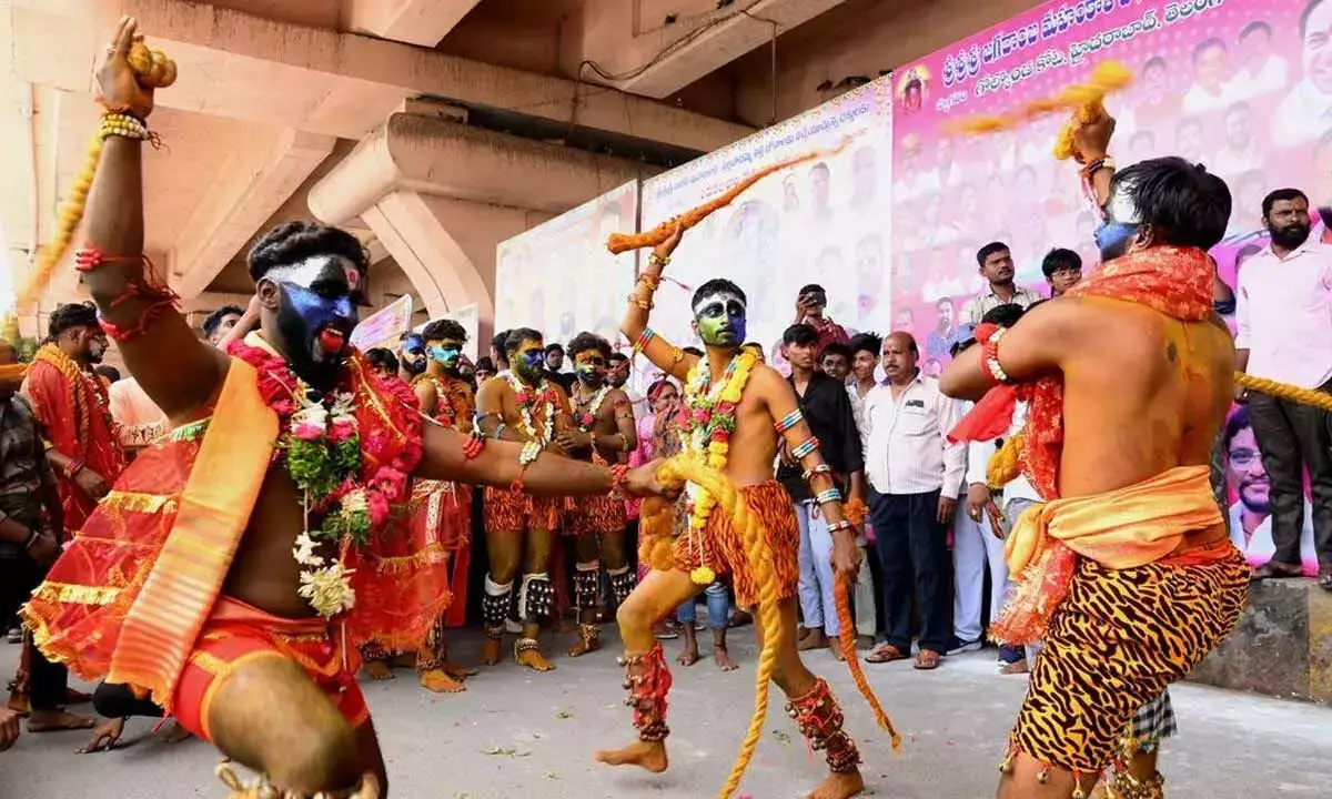 Hyderabad: शहर में बोनालू की शानदार शुरुआत