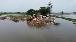 Shaktifarm : बैगुल नदी में बाढ़ से  तीन गांव डूबे