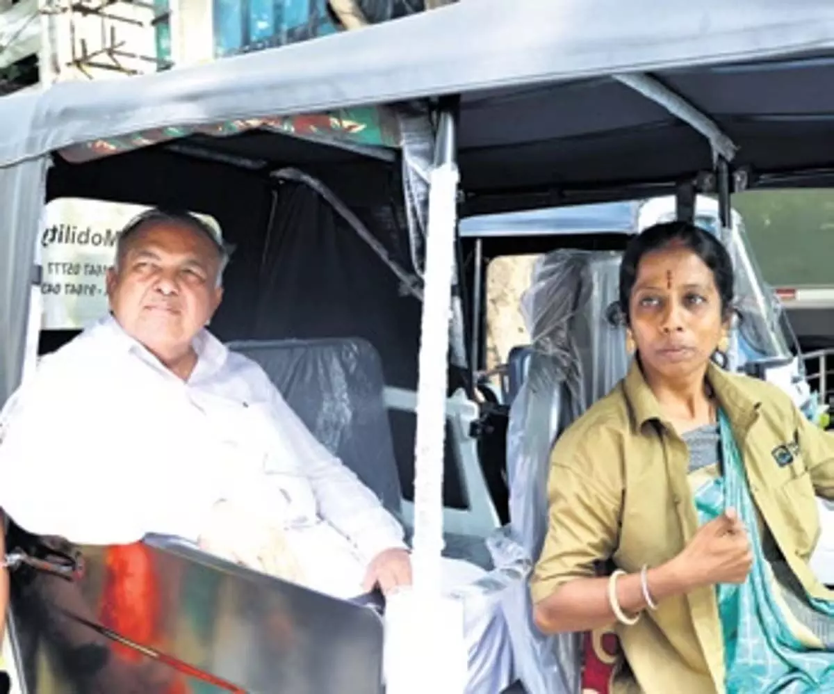 Karnataka :  नम्मा यात्री के महिला शक्ति कार्यक्रम से महिला चालकों को 42 लाख रुपये कमाने में मदद मिली