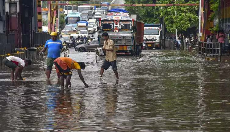 Haldwani : बारिश से सड़कों को दो करोड़ का नुकसान