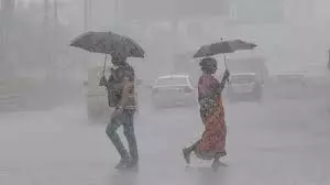 Weather: बिहार के 7 जिलों में भारी बारिश के चलते जारी किया अलर्ट