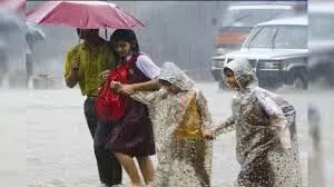 Nainital: बारिश का दौर जारी, नैनीताल में बंद रहेंगे 12वीं तक के स्कूल