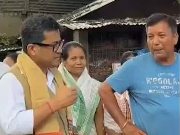 Assam: केंद्रीय मंत्री पाबित्रा मार्गेरिटा ने करीमगंज में बाढ़ की स्थिति की समीक्षा की