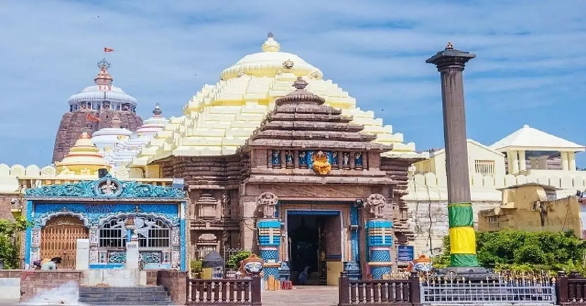 Odisha : पुरी में श्रीमंदिर के गर्भगृह का किया गया निरीक्षण, मलबे की परत देखी गई