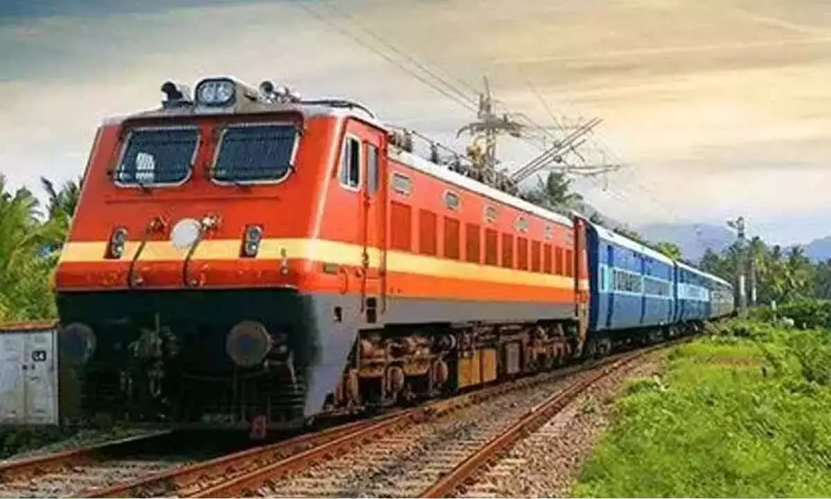 Andhra Pradesh News: वाल्टेयर में सुरक्षा कार्यों के कारण ट्रेनों का समय बदला गया