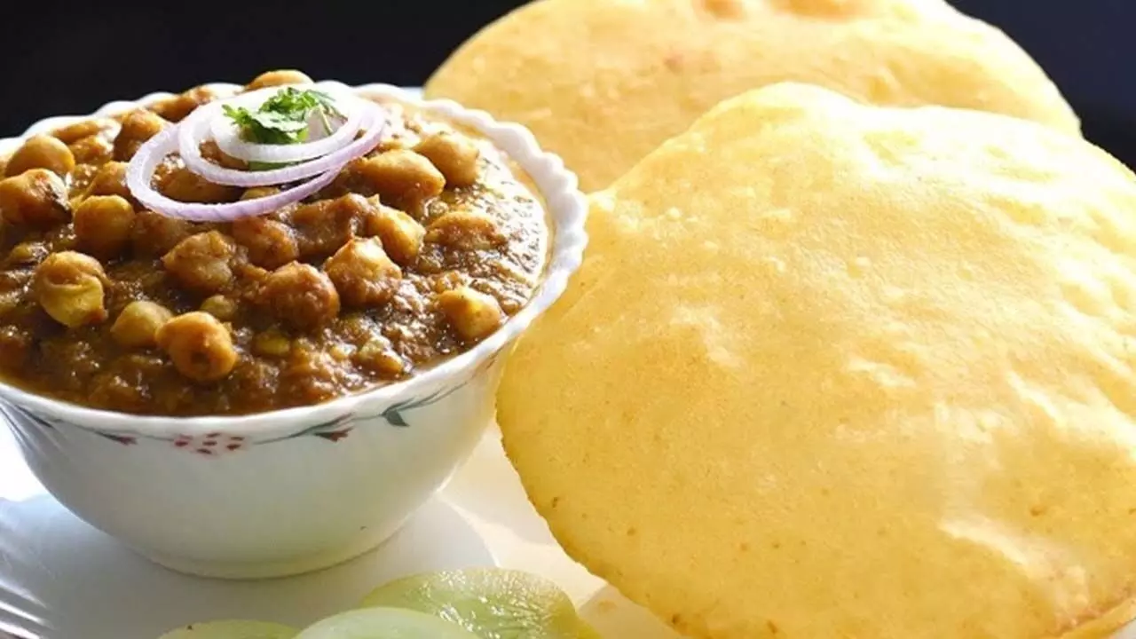 Recipe: Chole Bhature बनाने के लिए अपनाये ये रेसिपी