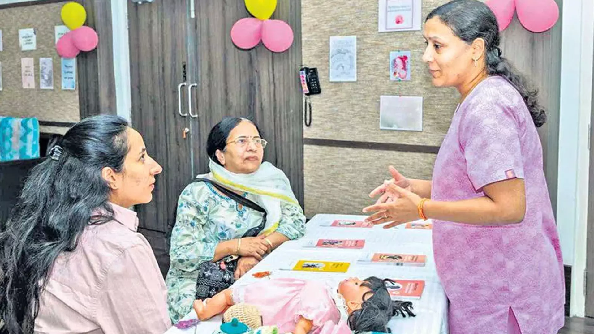 Dealing with pregnancy difficulties: हैदराबाद में डौला के लिए प्रशिक्षण के नए अवसर उपलब्ध