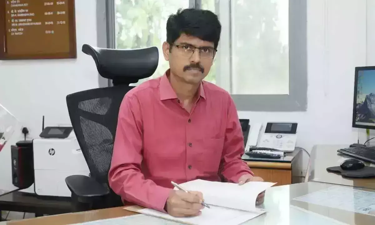 Shri A. Sridhar ने मुख्य जनसंपर्क अधिकारी का पदभार संभाला