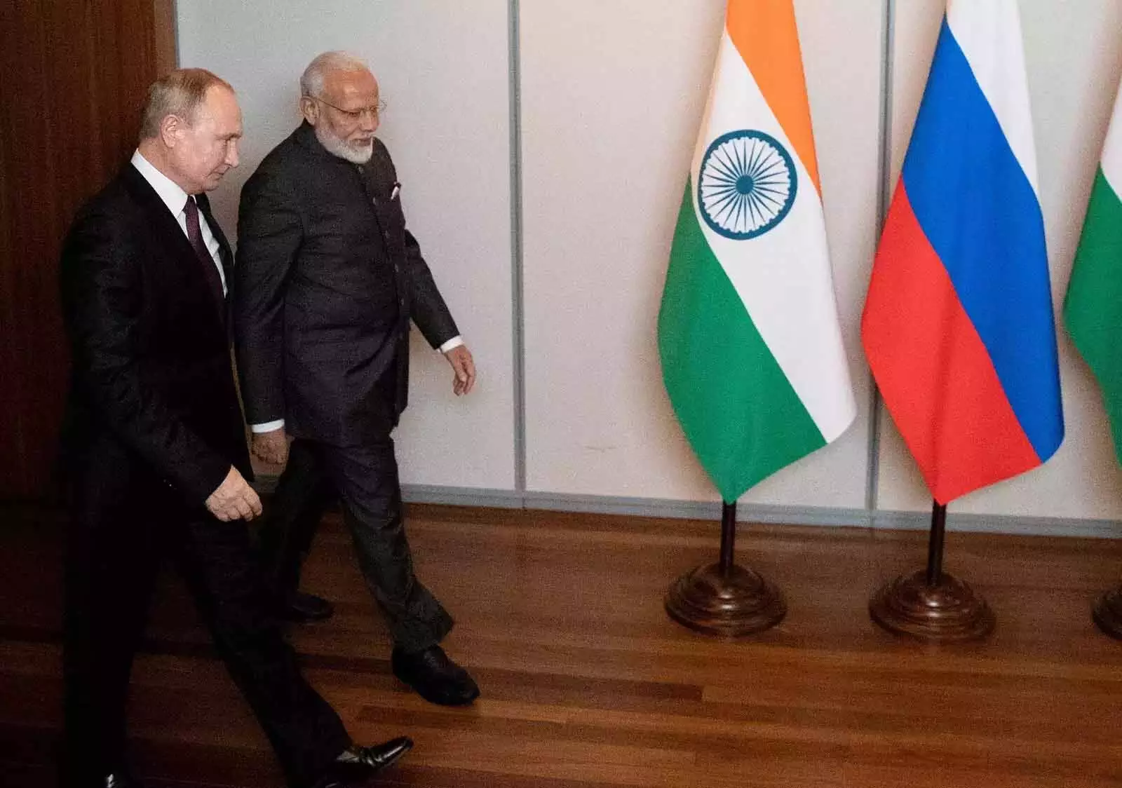 Russia भारत की ऊर्जा सुरक्षा में ‘सबसे बड़ा योगदानकर्ता’