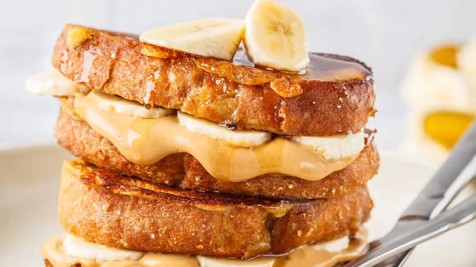 संडे को खास बनाने के लिए घर में बनाये French Toast