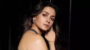 ALIA BHATT : अलिअ भट्ट ने ली 4 महिना की  फिटनेस ट्रेनिंग