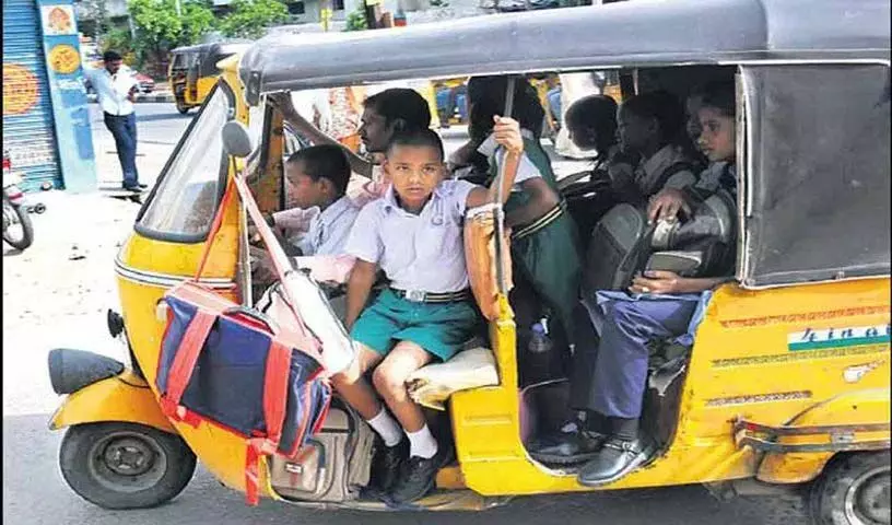 Telangana: स्कूली ऑटो, वैन चालकों के खिलाफ 8930 मामले दर्ज
