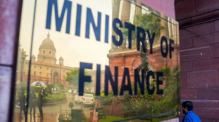 Finance Ministry: फॉर्म जीएसटीआर-1ए के माध्यम से एक नई वैकल्पिक सुविधा प्रदान