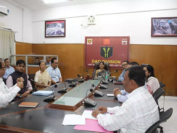 Assam: देविका रघुवंशी ने दिनजान सैन्य स्टेशन का दौरा किया