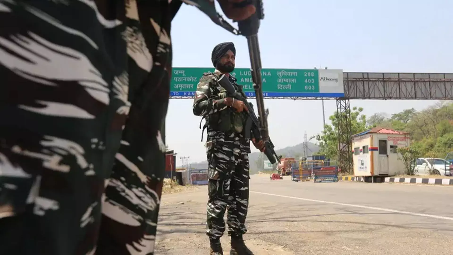 Jammu: बड़े पैमाने पर आतंकवाद विरोधी अभियान जारी, 59 हिरासत में