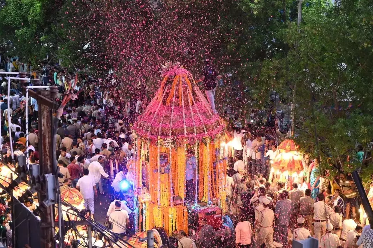 Rath Yatra जुलूस तीन दिवसीय रेणुकादेवी अम्मावरु कल्याणमहोत्सव का समापन