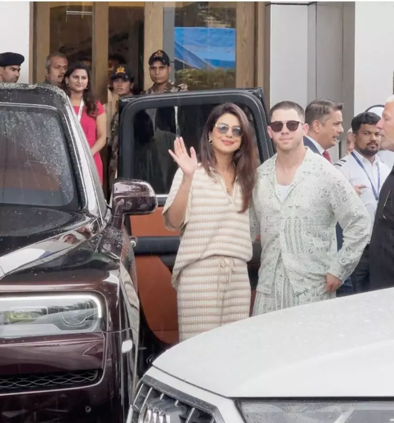 अनंत -राधिका की शादी के लिए मुंबई पहुंचे Priyanka Chopra-Nick Jonas