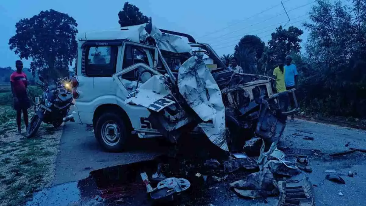 CG Accident Breaking: हाईवे पर ट्रक और कार में टक्कर, दो की दर्दनाक मौत