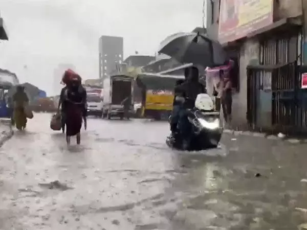 Maharashtra : शहर के कई इलाकों में पानी भरा