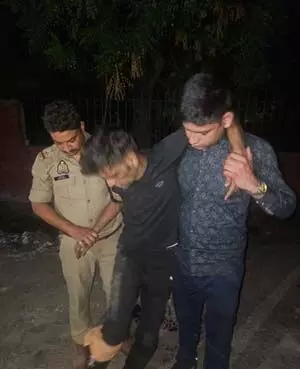 गाजियाबाद: पुलिस मुठभेड़ में पकड़ा गया बदमाश, आर्म्स एक्ट के तहत दर्ज हैं कई मामले