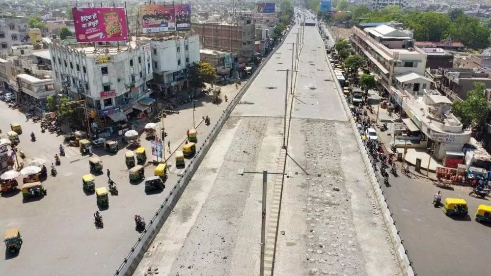Gujarat : अहमदाबाद के हाटकेश्वर पुल के पुनर्निर्माण के लिए स्थानीय कंपनियों ने हाथ मिलाया
