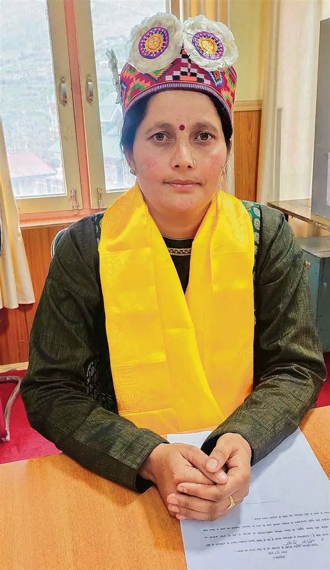 Mandi: बीना देवी लाहौल और स्पीति जिला परिषद की प्रमुख होंगी
