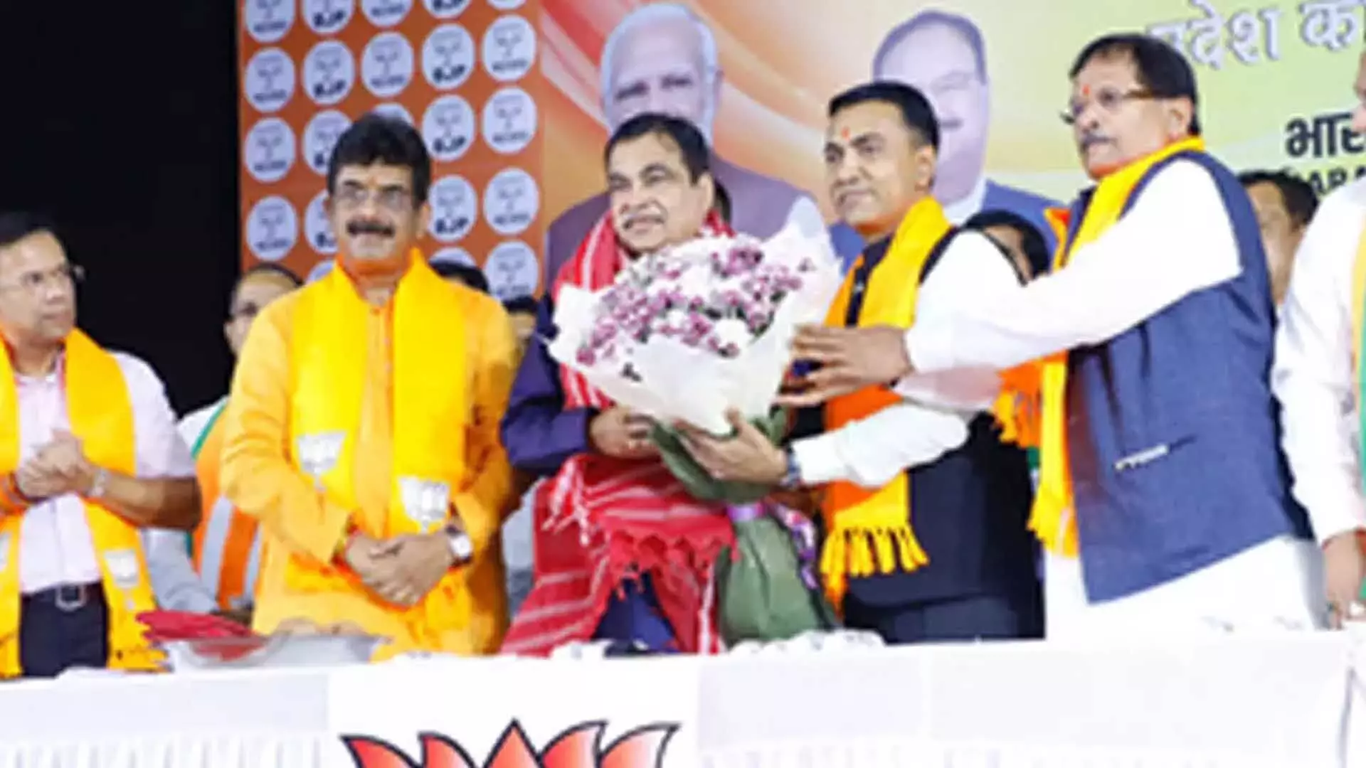 Nitin Gadkari ने गोवा के CM को 2027 की जीत का दिया मंत्र