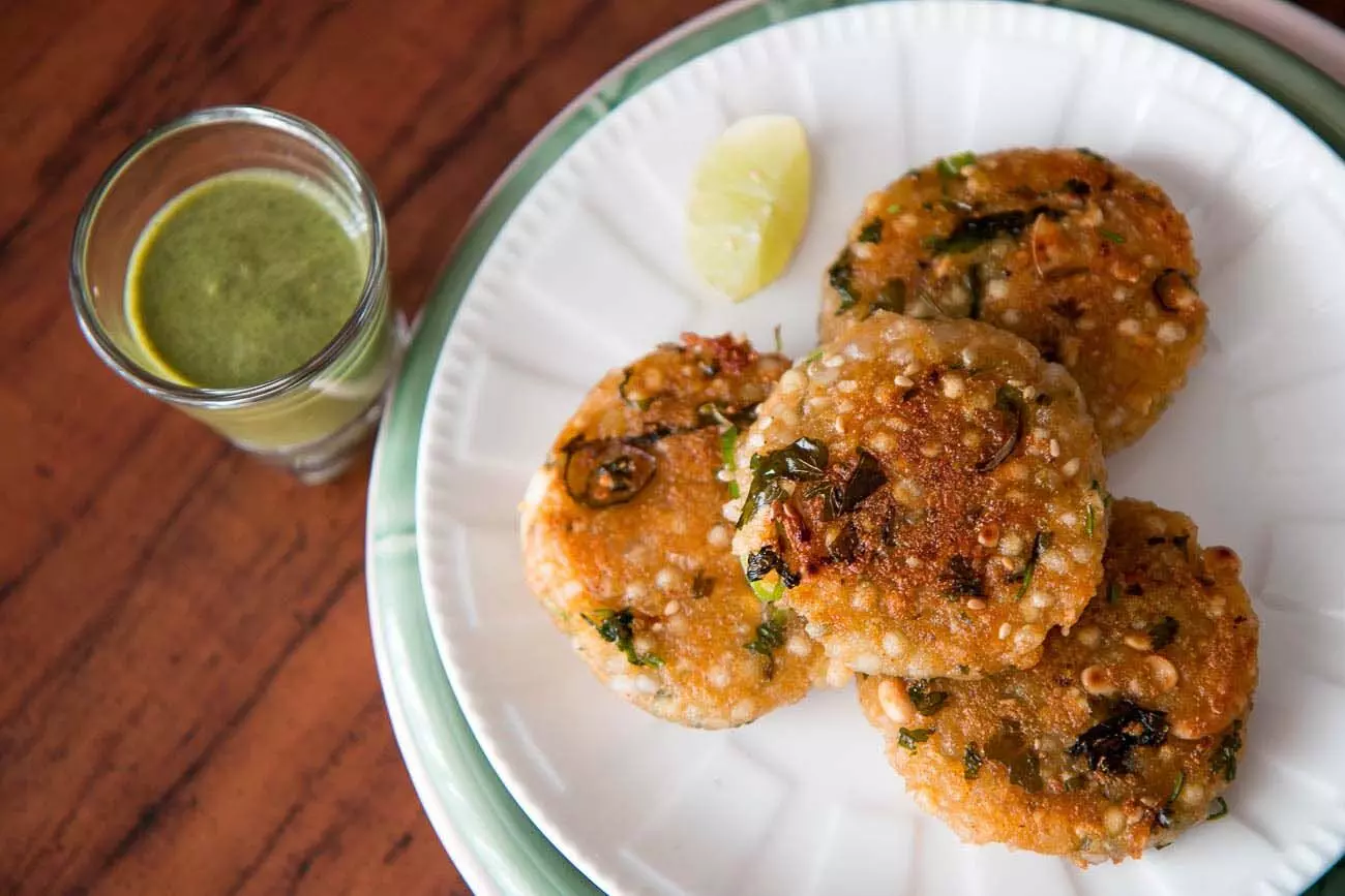 Sabudana Tikki Recipe: आसान तरीके से बनाएं रेस्टोरेंट जैसी साबूदाना टिक्की