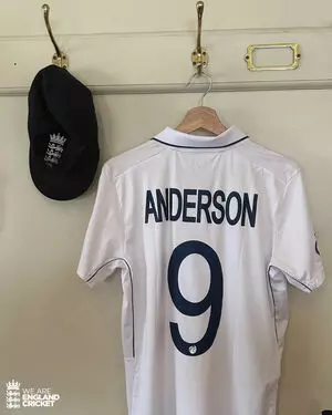 जिमी एंडरसन के लिए भावनात्मक विदाई संदेश में नासिर हुसैन ने कहा, आप इंग्लैंड क्रिकेट हैं