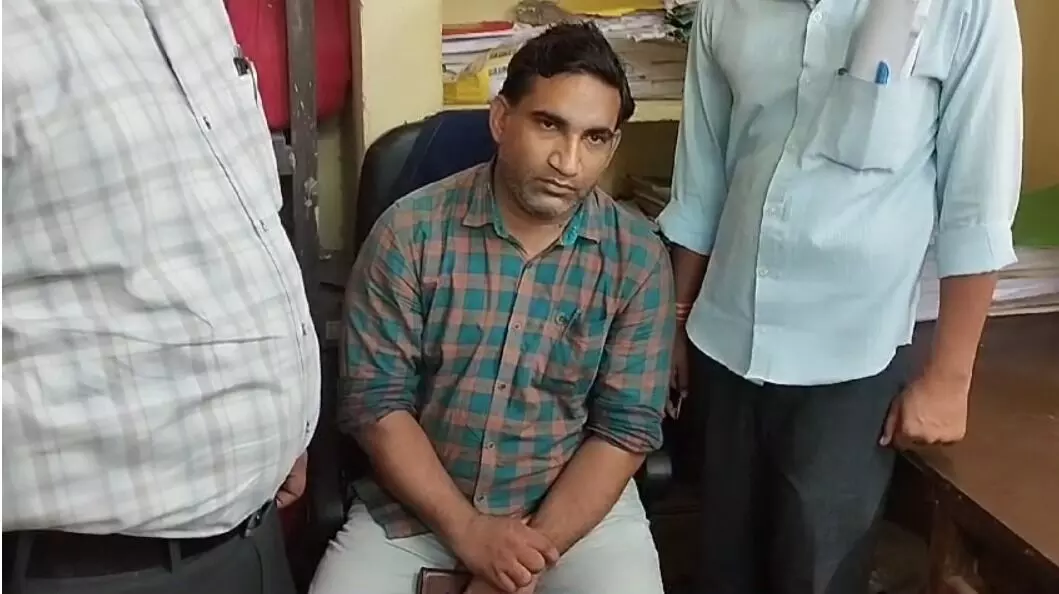 Sawai Madhopur: जलदाय विभाग का वरिष्ठ सहायक घूस लेते हुआ गिरफ्तार
