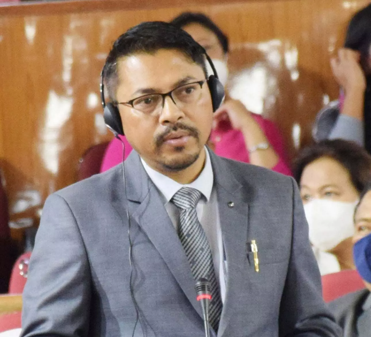 Meghalaya : नोंगपोह विधायक ने एमआरएसएसए को राज्यपाल की मंजूरी के लिए दबाव बनाया