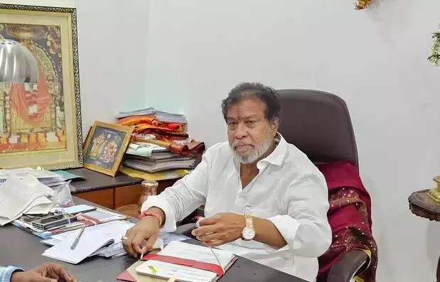 Telangana के स्वास्थ्य मंत्री ने केटीआर के दवा की कमी के दावों का खंडन किया