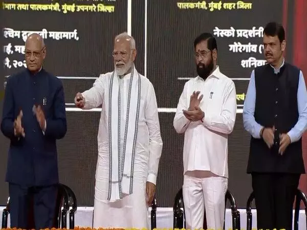 PM मोदी ने मुंबई में 29,400 करोड़ रुपये की परियोजनाओं का शुभारंभ और शिलान्यास किया