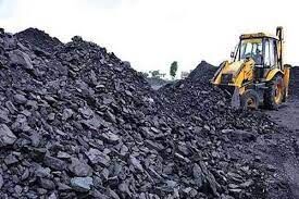 Dhanbad : निरसा में तीन टन अवैध कोयला जब्त